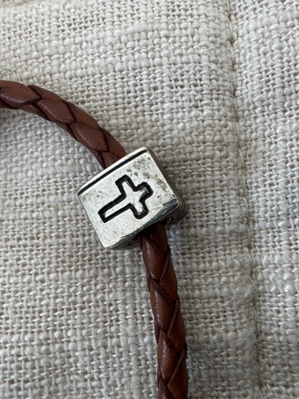 Silver bible Pandora charm - Picture 1 of 3